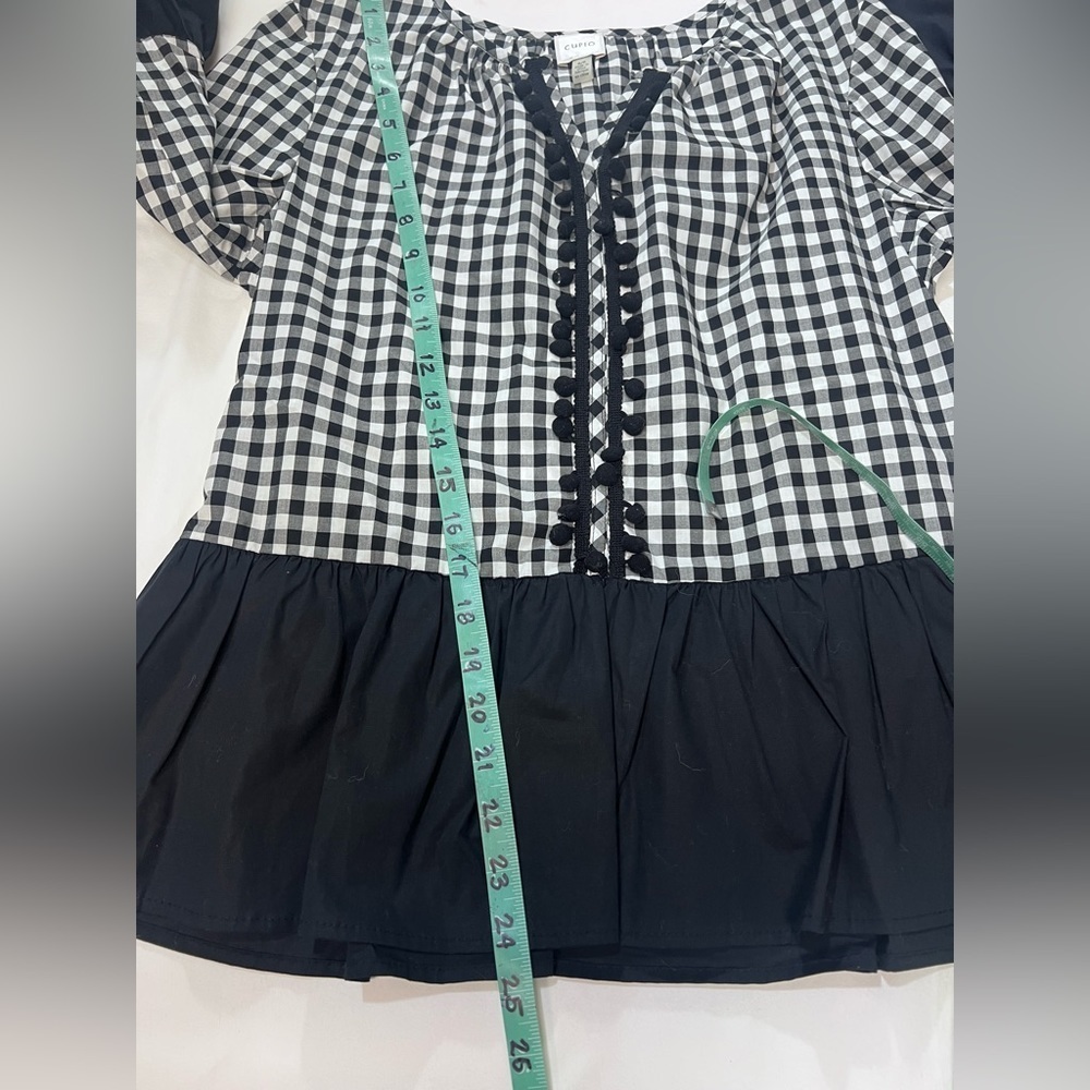 CUPIO‎ Black and white checkered ruffle accent top size S. - Picture 12 of 12